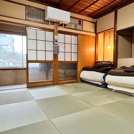 טקיאמה Hostel Murasaki Ryokan מראה חיצוני תמונה