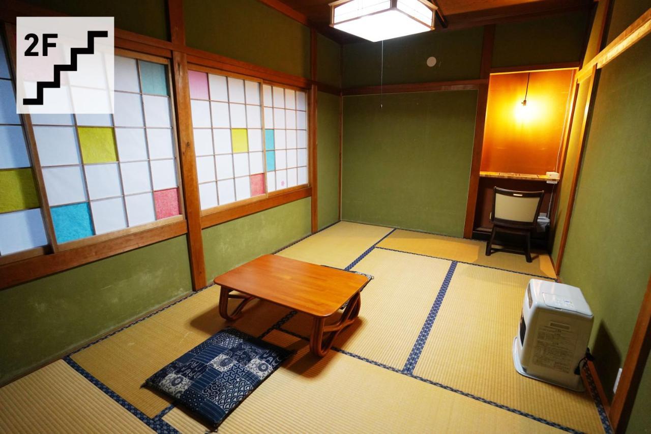 טקיאמה Hostel Murasaki Ryokan מראה חיצוני תמונה