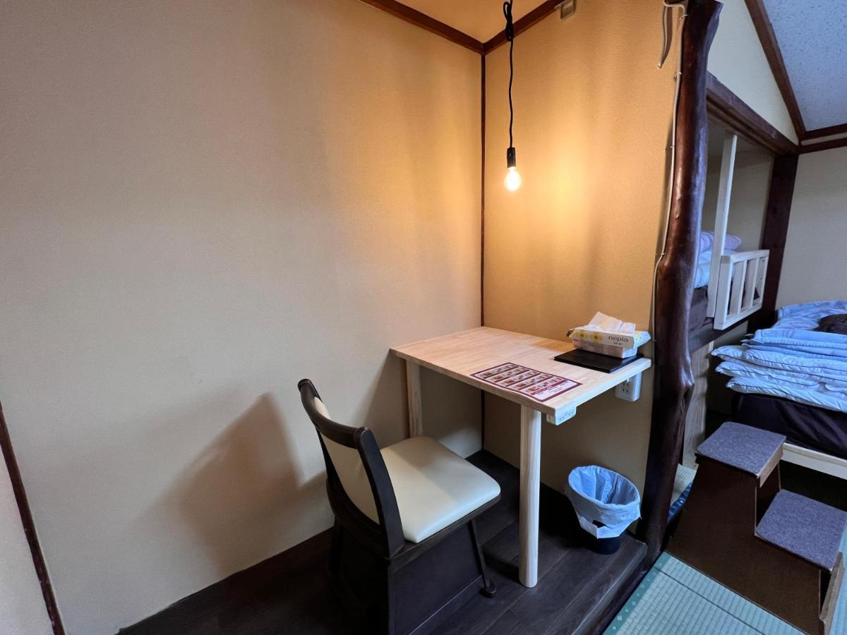 טקיאמה Hostel Murasaki Ryokan מראה חיצוני תמונה
