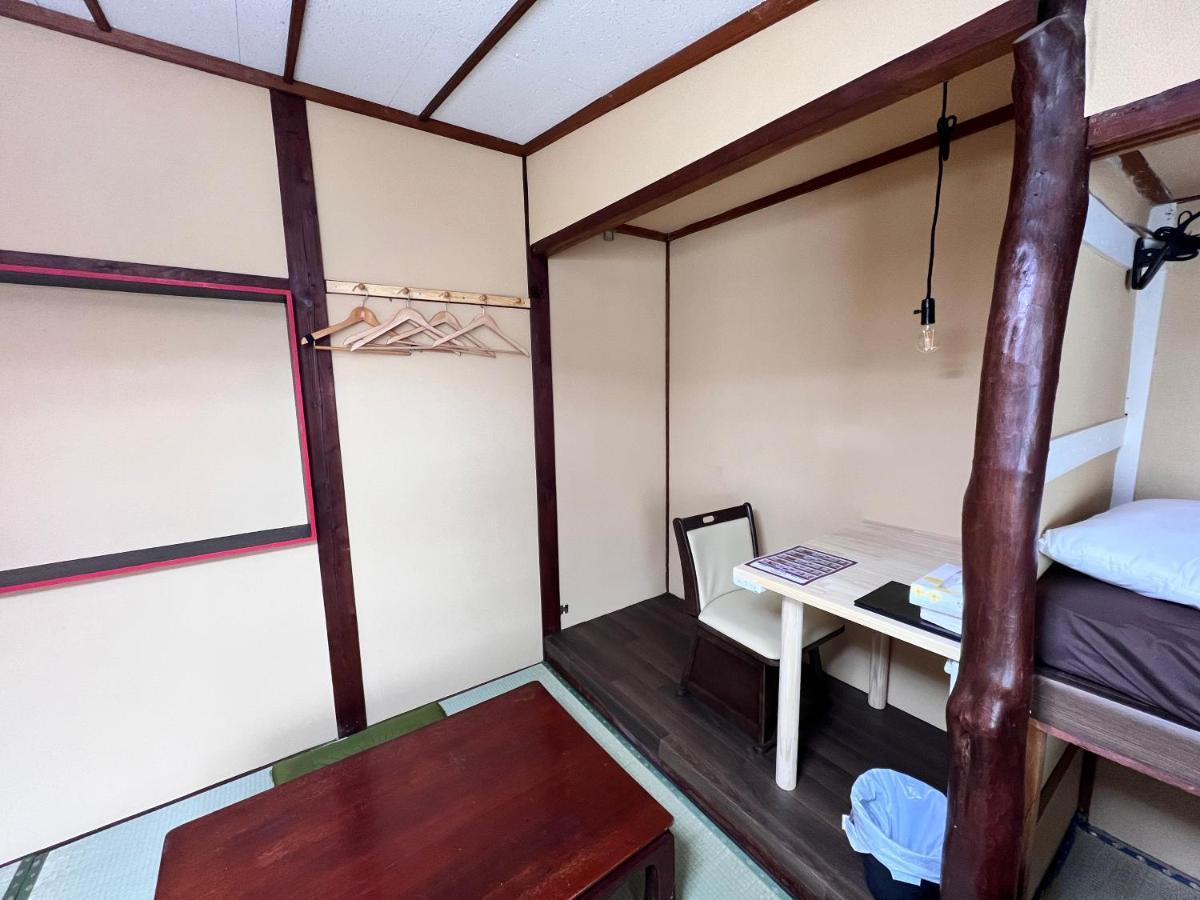 טקיאמה Hostel Murasaki Ryokan מראה חיצוני תמונה