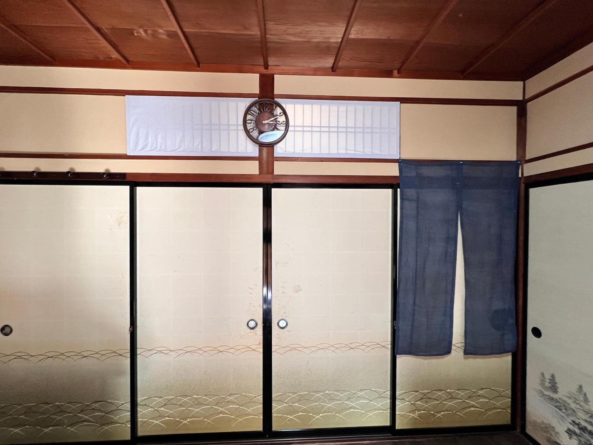 טקיאמה Hostel Murasaki Ryokan מראה חיצוני תמונה