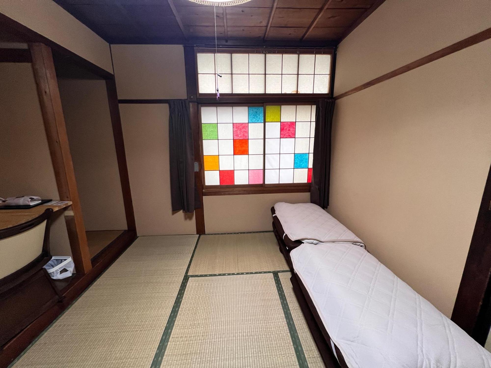 טקיאמה Hostel Murasaki Ryokan מראה חיצוני תמונה