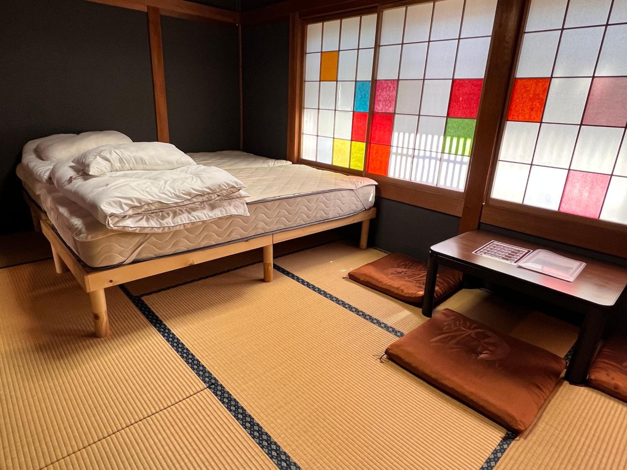 טקיאמה Hostel Murasaki Ryokan מראה חיצוני תמונה